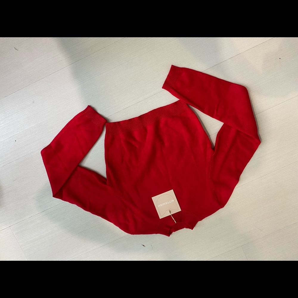 kittenish red sweater - never worn w tags! ๐๐ผ - Picture 4 of 6